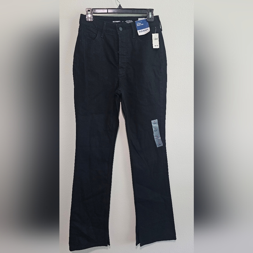 Old Navy Extra High-Rise kicker Boot-Cut Black Jeans  size 2